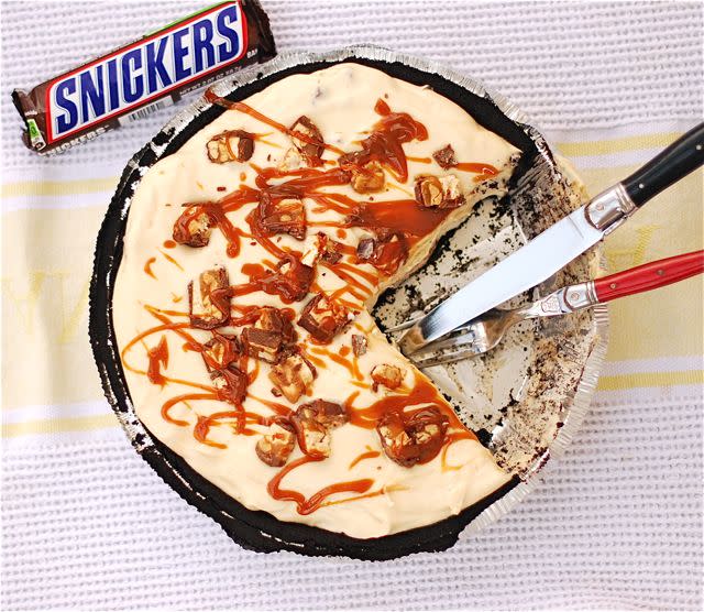 No Bake Snickers Pie