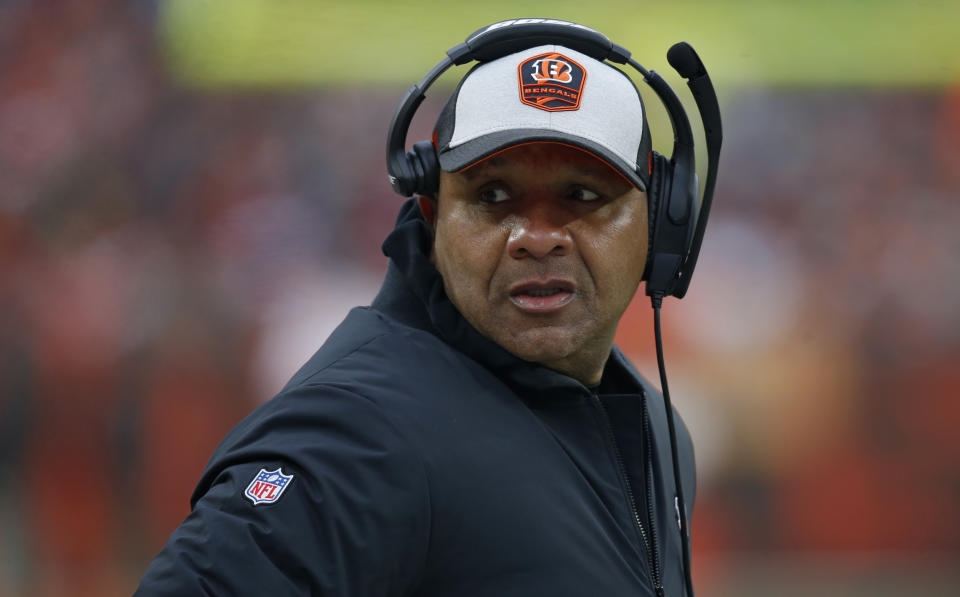 Ex-Cincinnati Bengals coach Marvin Lewis hired Hue Jackson as a special assistant to the head coach. (AP Photo/Ron Schwane)