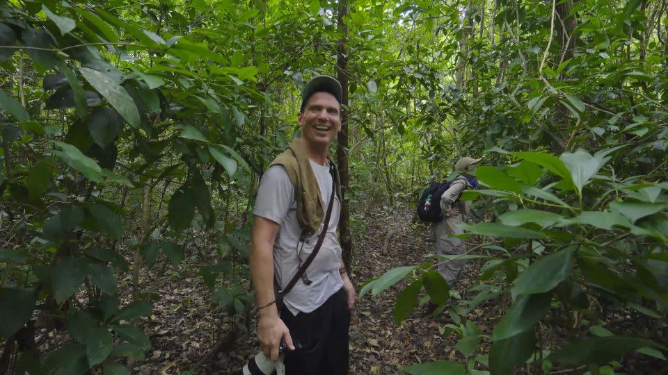 "I can see why you fell in love with these little guys," Bill said. "Oh, yeah," Rosamina replied, laughing. "I mean, how could you not?” - Julian Quinones/CNN