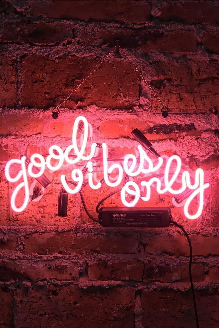 29) Caicaiduo 'Good Vibes Only' Neon Sign