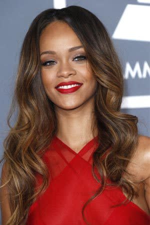 <p>She soon returned to her darker ways, turning heads at the Grammys with her long dark locks.</p>