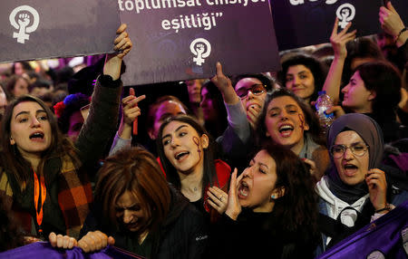 People attend a march marking International Women's Day in Istanbul, Turkey, March 8, 2019. REUTERS/Murad Sezer