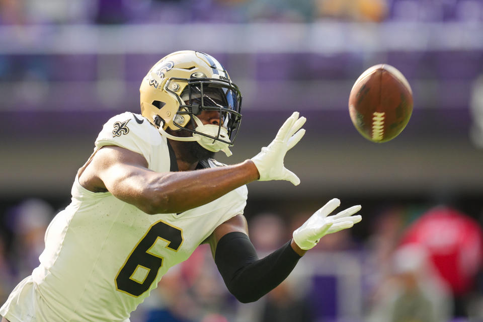 Nov 12, 2023; Minneapolis, Minnesota, USA; New Orleans Saints safety Marcus Maye (6) warms up before the game against the Minnesota Vikings at U.S. Bank Stadium. Mandatory Credit: Brad Rempel-USA TODAY Sports