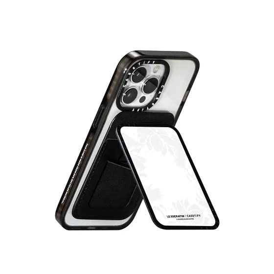 white and black le sserafim x casetify card holder stand
