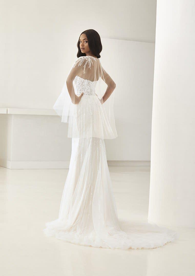 <cite class="credit">Photo courtesy of Pronovias</cite>