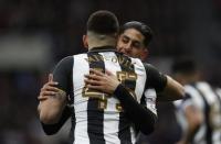 Britain Football Soccer - Newcastle United v Preston North End - Sky Bet Championship - St James' Park - 24/4/17 Newcastle's Ayoze Perez celebrates scoring their first goal with Aleksandar Mitrovic Mandatory Credit: Action Images / Lee Smith Livepic