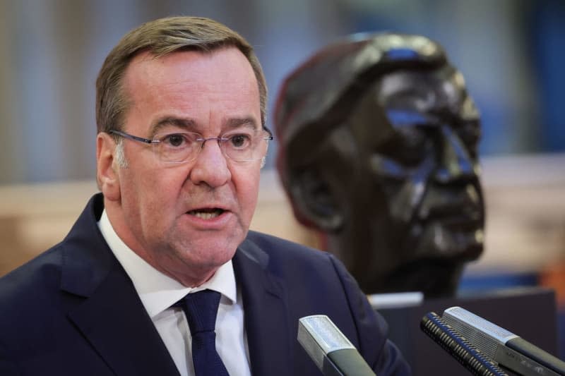 German Defense Minister Boris Pistorius speaks during a visit to the Bundeswehr University (Helmut Schmidt University) in Hamburg. Christian Charisius/dpa