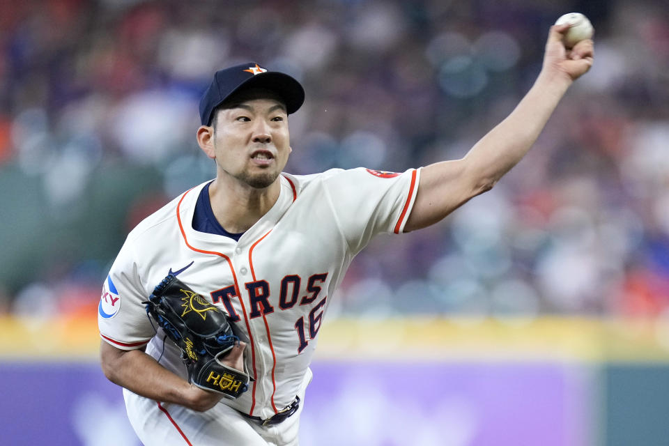 Houston Astros starting pitcher Yusei Kikuchi throws against the Arizona Diamondbacks during the first inning of a baseball game, Saturday, Sept. 7, 2024, in Houston. (AP Photo/Eric Christian Smith)