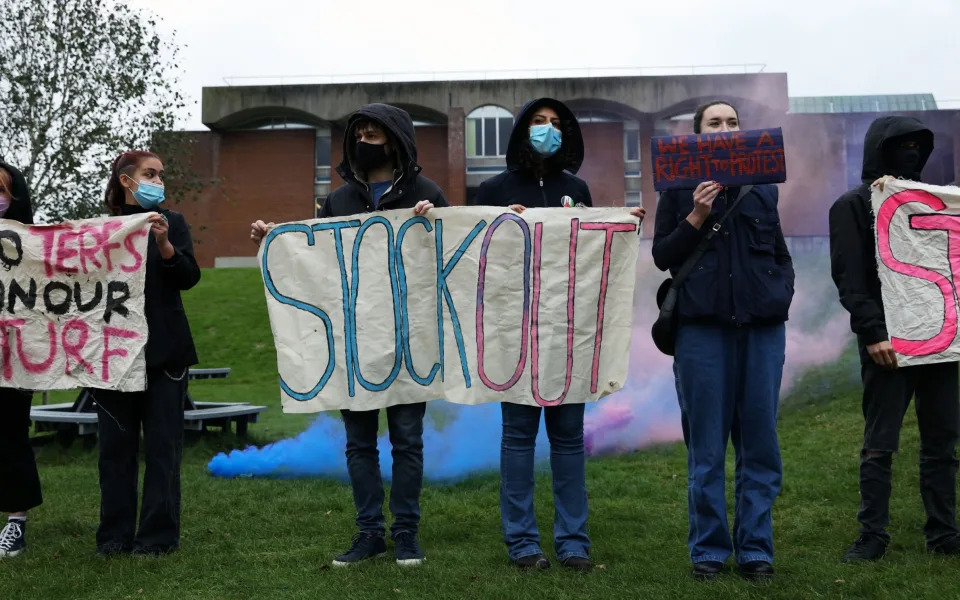 Estudiantes protestan contra Kathleen Stock en la Universidad de Sussex - David McHugh/Brighton Pictures