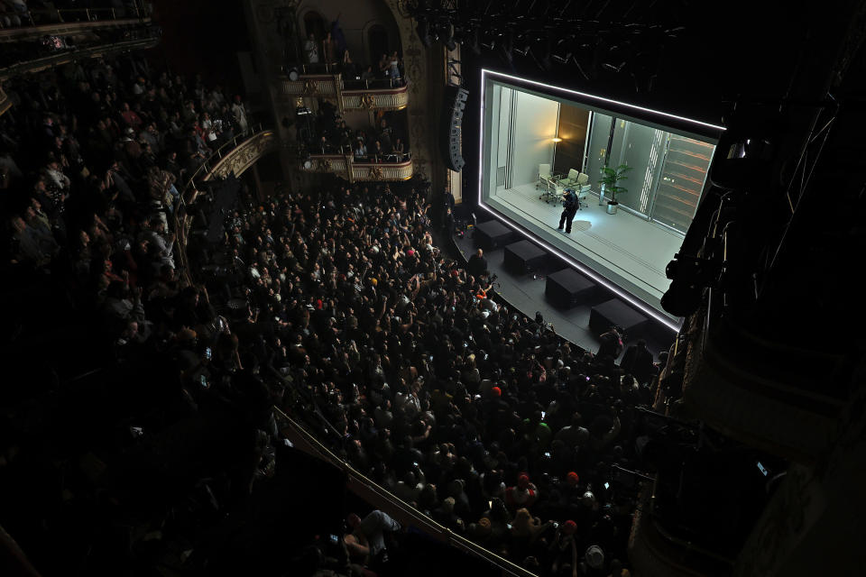 photo from the balcony of drake on stage