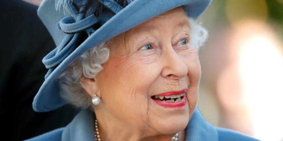 6) The Queen is the first to know of the birth