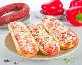 <p><b>Freiberger<br></b> Die „Alberto Salami Baguettes“ des Herstellers Freiberger gibt es für knapp die Hälfte bei Kaufland oder Aldi. (Bild: thinkstock)</p>