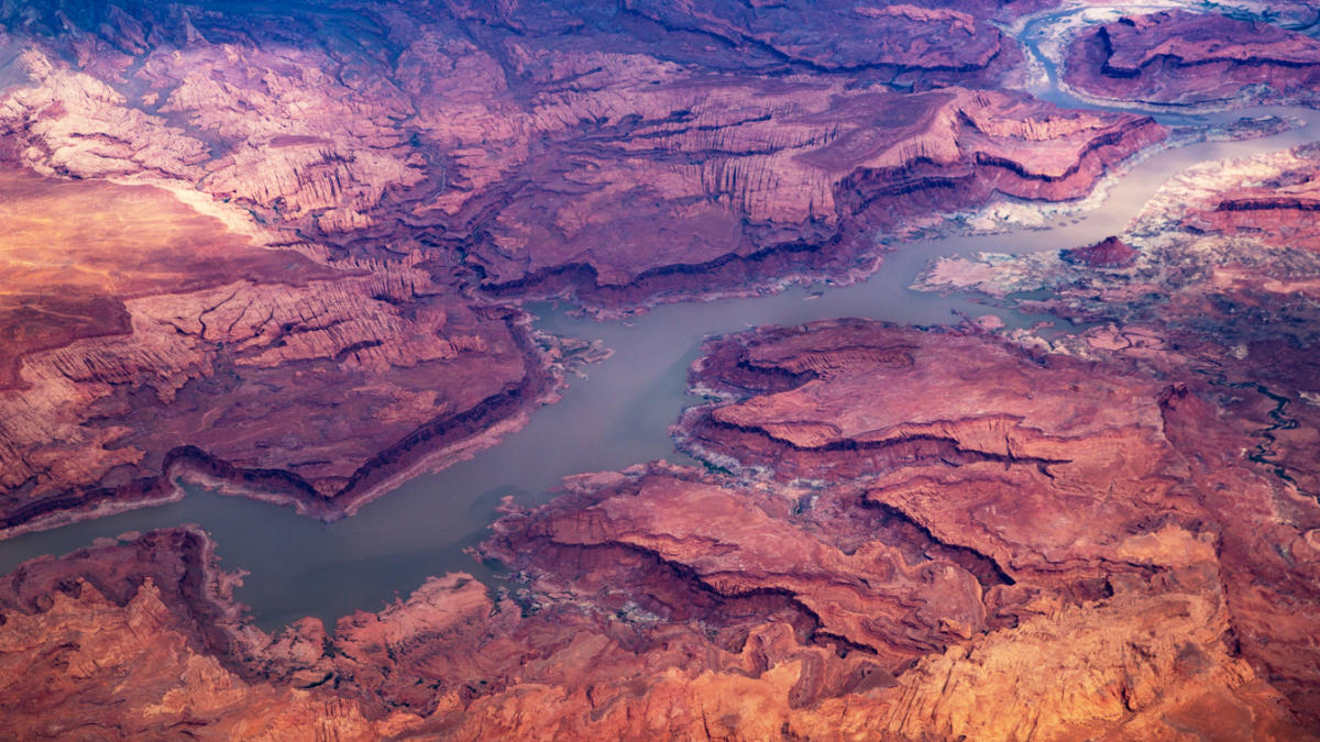 Officials impose new cuts to Colorado River water use in Arizona