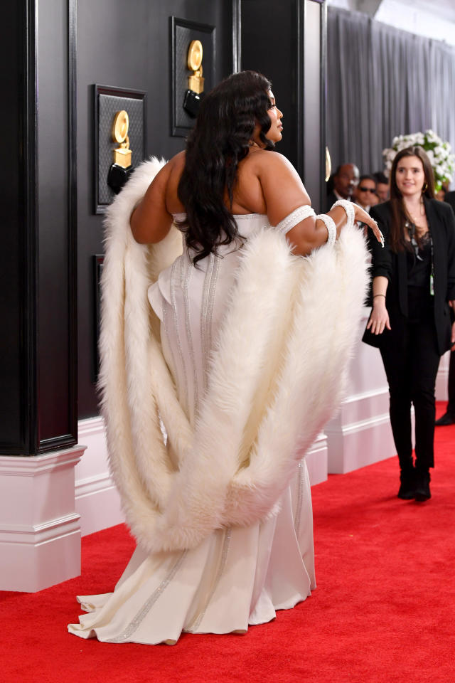 Grammys 2020: Lizzo hits the red carpet in white-hot gown