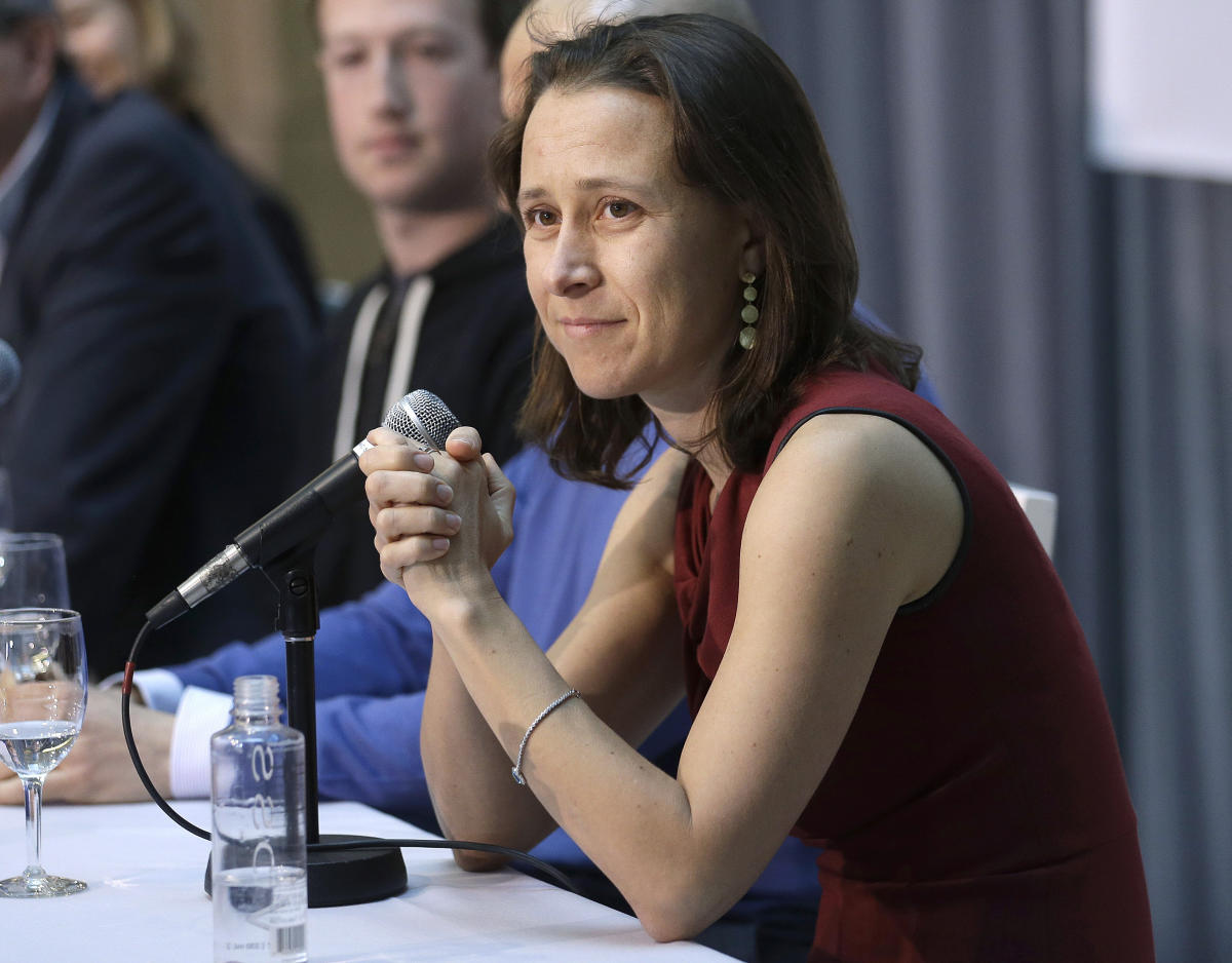 23andMe administrators renounce because the CEO of the genetic-testing corporate seeks to take it non-public