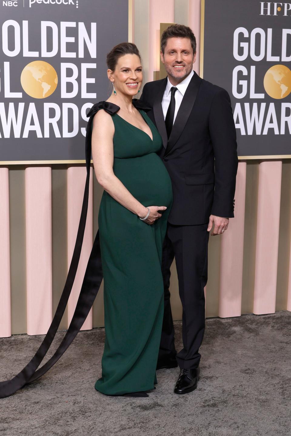 Hilary Swank and Philip Schneider attend the 2023 Golden Globes.