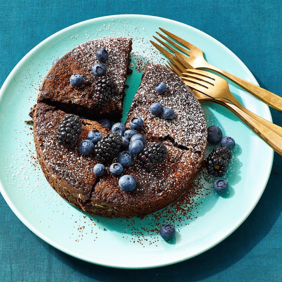 Air-Fryer Mini Dark Chocolate Cake