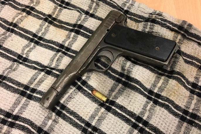 Firearm seized in south London (Met Police)