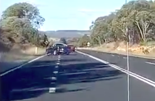 The car begins to swerve across the lanes of the highway. Source: Facebook/ Dash Cam Owners Australia