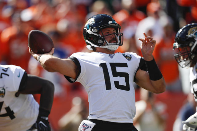 Gardner Minshew of the Jacksonville Jaguars passes during a game