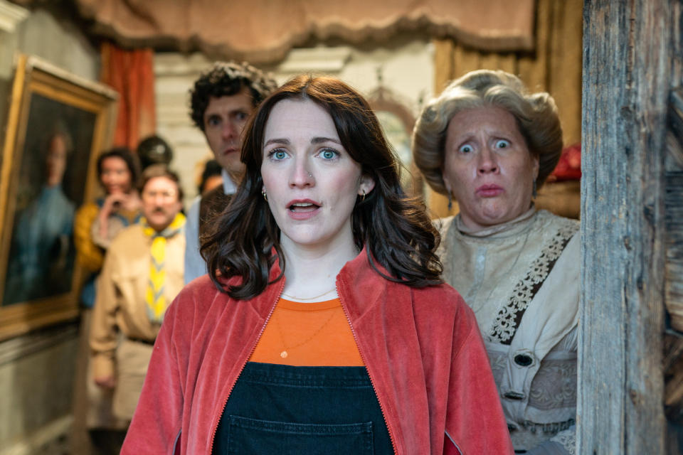 Tv tonight Thomas Thorne (MAT BAYNTON), Alison (CHARLOTTE RITCHIE), Lady Button (MARTHA HOWE-DOUGLAS)