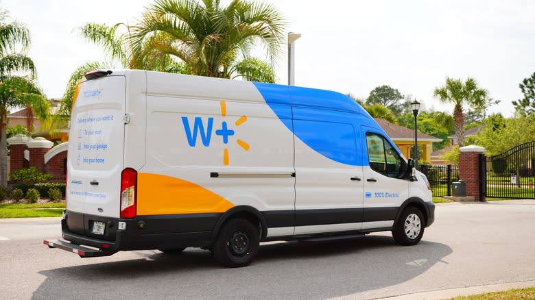 Walmart Plus van making deliveries