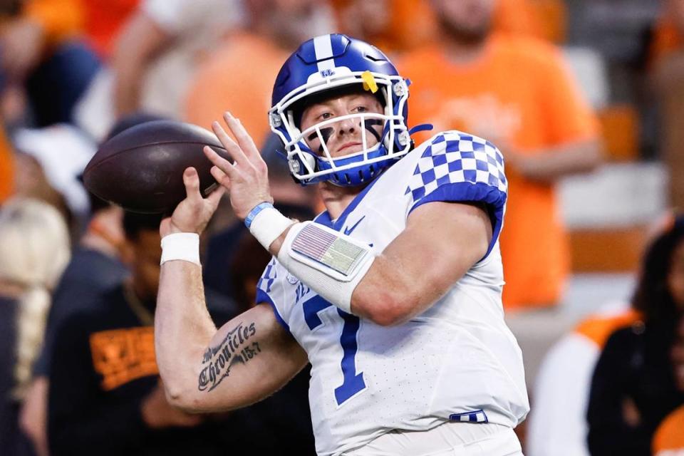 Kentucky quarterback Will Levis (7) throws to a receiver during warmups beforean NCAA college football game against Tennessee, Saturday, Oct. 29, 2022, in Knoxville, Tenn. (AP Photo/Wade Payne)