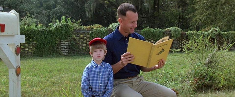 Haley Joel Osment y Tom Hanks en Forrest Gump (Paramount).