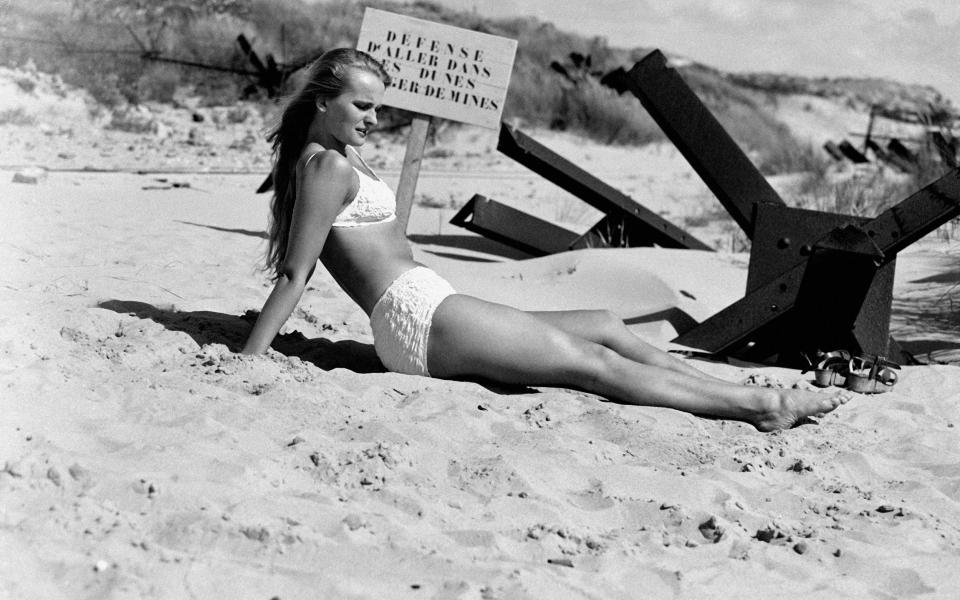 Le Touquet quickly became a popular swimming spot in the mid-20th century