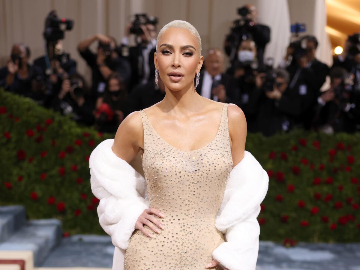 Kim Kardashian says she still thinks of herself as an 'underdog' because  being on a reality show isn't 'respected