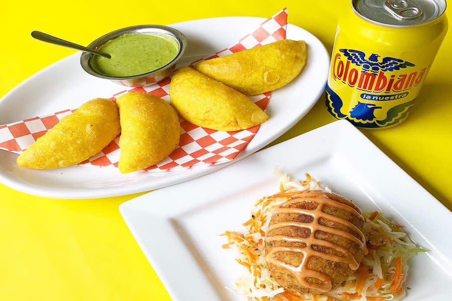 <b>PHOTO: AREPA GEORGE/<a href="https://www.yelp.com/biz_photos/arepa-george-chicago?utm_campaign=1aaccfa6-a242-47d2-b31e-403b398a9045%2C67c7e558-9f41-401b-a0a0-24c988dbe78c&utm_medium=81024472-a80c-4266-a0e5-a3bf8775daa7" rel="nofollow noopener" target="_blank" data-ylk="slk:YELP;elm:context_link;itc:0;sec:content-canvas" class="link ">YELP</a></b>