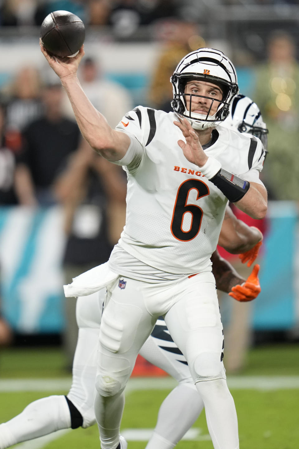 Cincinnati Bengals quarterback Jake Browning (6) aims a pass during the first half of an NFL football game against the Jacksonville Jaguars, Monday, Dec. 4, 2023, in Jacksonville, Fla. (AP Photo/John Raoux)