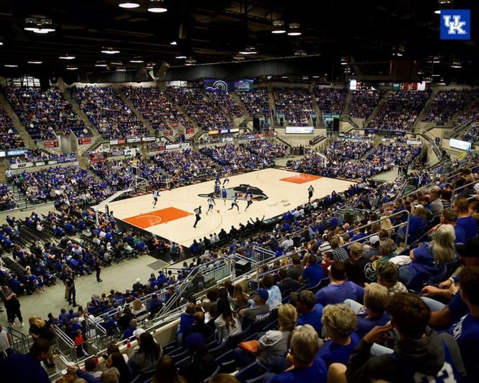 Kentucky’s men’s basketball team held its Blue-White Game at Appalachian Wireless Arena in Pikeville on Saturday, Oct. 22, 2022.