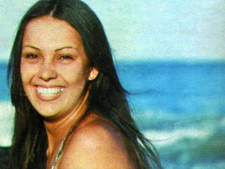 Naanim, en otra época: sonriente en la playa y buscada por todas las revistas del corazón