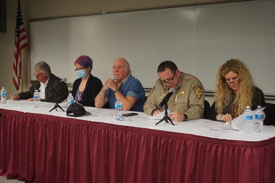 Bill Murrill, Sarah Jo Bowman, Ned Elkins, Mark Cage and Tiffany Frintz meet for the first time as the Southeast New Mexico College Board of Trustees.