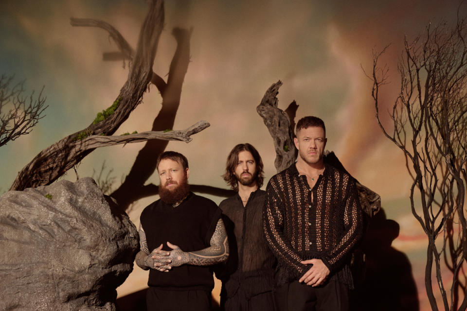 Imagine Dragons推出全新第六張專輯《交織幻界》。（圖／環球音樂） 