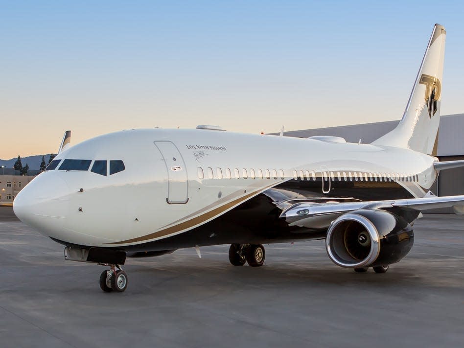 Tony Robbins' BBJ.