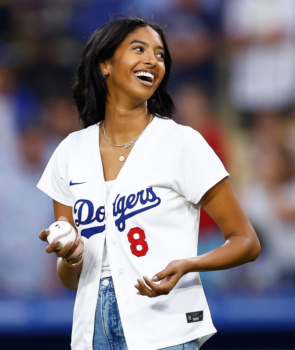 los angeles, california september 01 natalia bryant before throwing the ceremonial first pitch before a game between the atlanta braves and the los angeles dodgers on lakers night at dodger stadium on september 01, 2023 in los angeles, california photo by ronald martinezgetty images