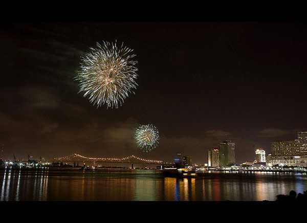 <strong>SCORE: 44</strong>    New Orleans gets about 200,000 viewers every year for its <a href="http://www.go4thontheriver.com/" target="_hplink">13-minute spectacular</a>, which shoots off approximately 3,000 fireworks from two battling barges. The show begins around 9 p.m. Take in the show from a restaurant along the river or just grab a seat near a levy.    Photo: <a href="http://www.flickr.com/photos/quirk_photography/2642583949/" target="_hplink">Rapparee Photography</a>/Flickr