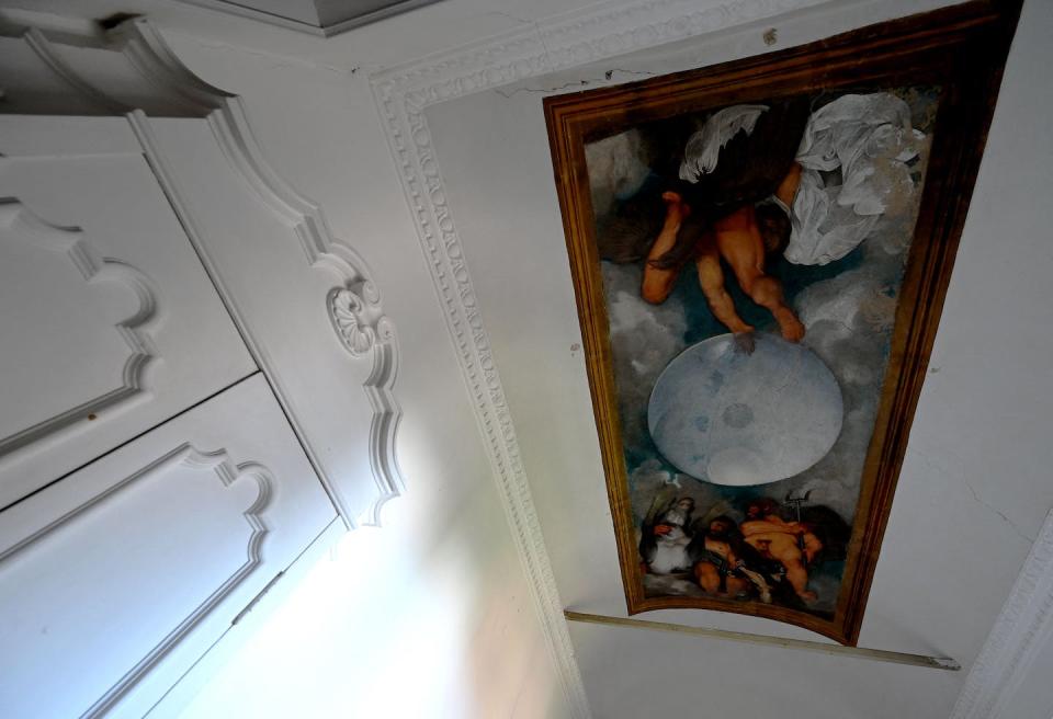 Since it’s located in a private residence, Caravaggio’s painting at the Villa Aurora has been difficult for the public to view. <a href="https://www.gettyimages.com/detail/news-photo/this-photograph-taken-on-january-21-shows-jupiter-neptune-news-photo/1237878868?phrase=villa%20aurora%20rome&adppopup=true" rel="nofollow noopener" target="_blank" data-ylk="slk:Vincenzo Pinto/AFP via Getty Images;elm:context_link;itc:0;sec:content-canvas" class="link ">Vincenzo Pinto/AFP via Getty Images</a>