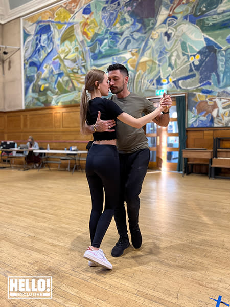 rose-ayling-ellis-giovanni-pernice-rehearsing-together