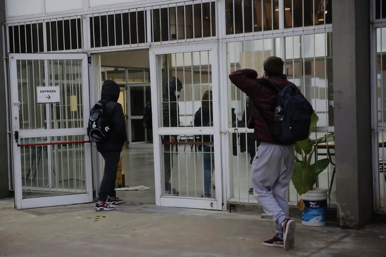 El 61% de los estudiantes argentinos logró egresar de la secundaria, independientemente de su desempeño en lengua y matemática