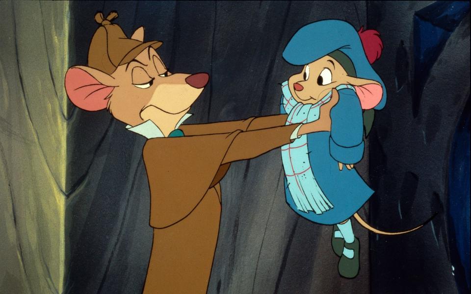 <p>"Basil, der große Mäusedetektiv" (1986) spielte an den Kinokassen ein Vielfaches des Filmbudgets (14 Millionen Dollar) ein, unter anderem wirkte bei der Produktion auch Horrorfilm-Star Vincent Price als Synchronsprecher mit. Es war eine der letzten Zeichentrick-Glanztaten von Disney, ehe man den Fokus zunehmend auf Animationsfilme legte. (Bild: RDB/Ullstein Bild/Getty Images)</p> 