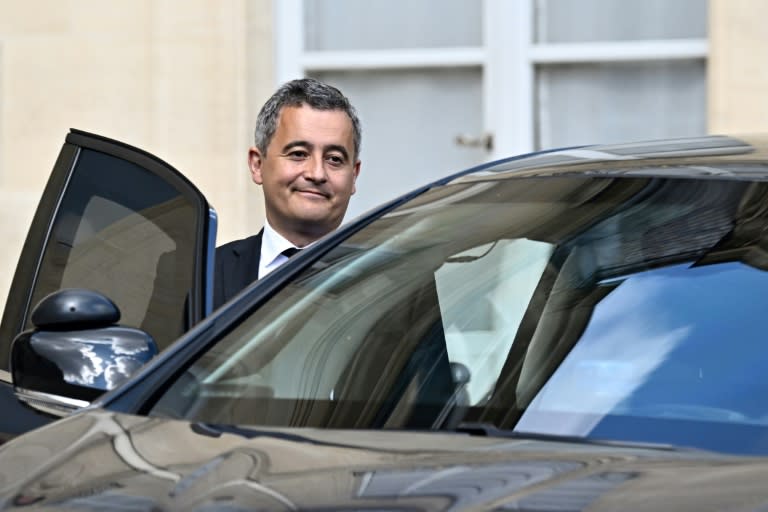 Der französische Innenminister Gérald Darmanin packt in Gedanken schon die Kisten: Sollte das Regierungslager bei den bevorstehenden Neuwahlen keine Mehrheit bekommen, dann werde er "in keinem Fall Minister bleiben, auch nicht für einige Wochen", sagte er. (JULIEN DE ROSA)