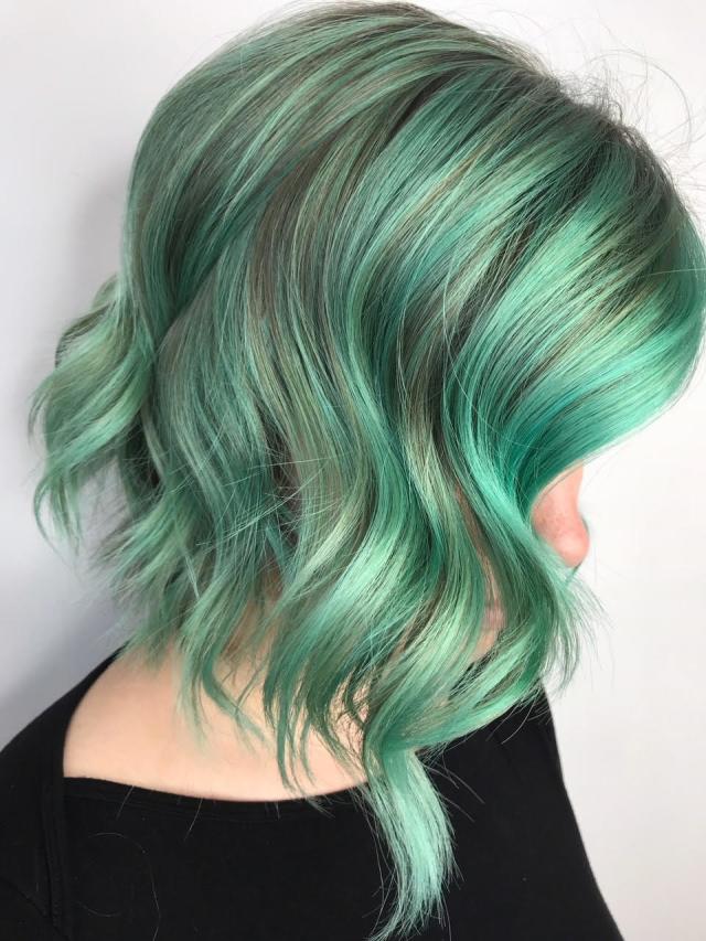 pastel green hair