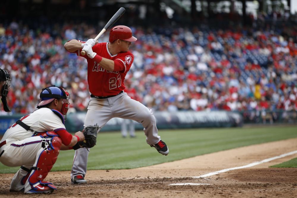 8,000 people from Mike Trout's hometown came to the Angels' game in  Philadelphia