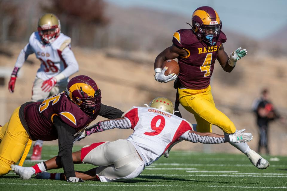 Victor Valley College’s Kenyard Edwards Jr. escapes College of the Desert’s Darrell Lewis on Saturday, Nov. 12, 2022.