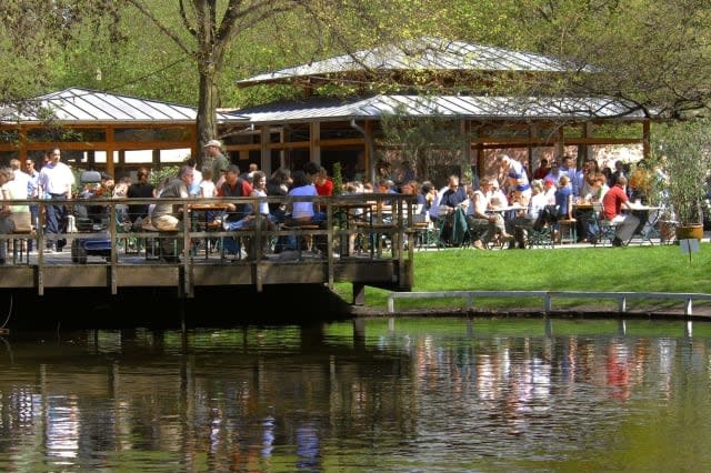 Germany, Berlin, Tiergarten: "Café am Neuen See" - garden restaurant.