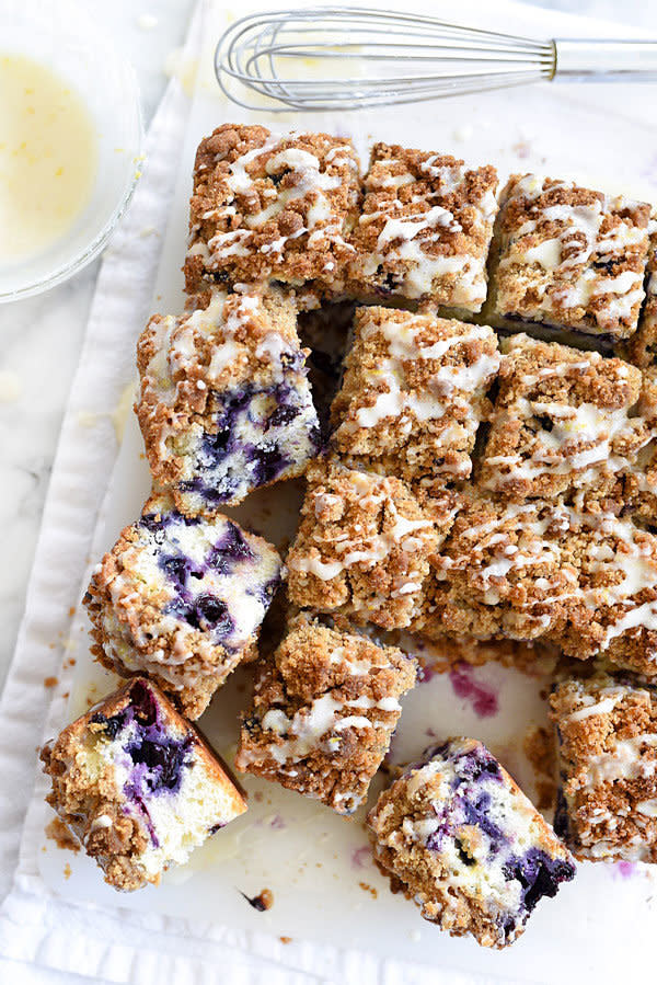 <strong>Get the <a href="http://www.foodiecrush.com/2015/06/blueberry-buckle-recipe/" target="_blank">Blueberry Buckle With Lemon Glaze recipe</a> from Foodie Crush</strong>