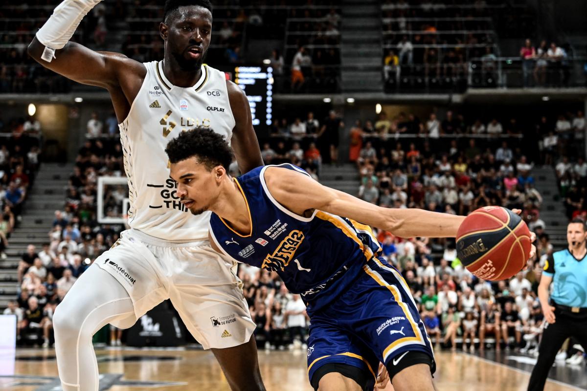 Paris, France. 15th June, 2023. Victor WEMBANYAMA of Metropolitans 92  during the French championship, Betclic Elite Basketball match, Playoffs,  Final match 3, between Metropolitans 92 (Boulogne - Levallois) and AS  Monaco on